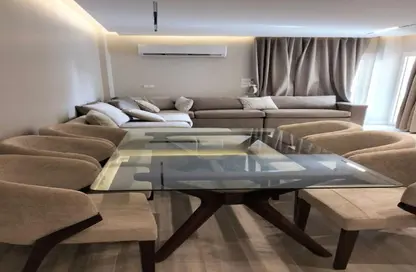 شقة - 3 غرف نوم - 4 حمامات للايجار في أكتوبر بلازا - كمبوندات 6 أكتوبر - مدينة 6 أكتوبر - الجيزة شقة - 3 غرف نوم - 4 حمامات للايجار في أكتوبر بلازا - كمبوندات 6 أكتوبر - مدينة 6 أكتوبر - الجيزة