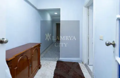 شقة - 3 غرف نوم - 1 حمام للبيع في شارع الشهيد محمد يوسف غالى ( 45 سابقا ) - سيدي بشر - حي اول المنتزة - الاسكندرية