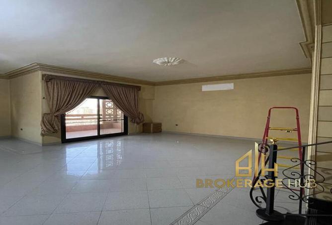 8247920 - Property Image 2