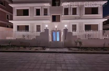 Villa - 7+ Bedrooms - 7+ Bathrooms for rent in Top View - Ext North Inves Area - New Cairo City - Cairo