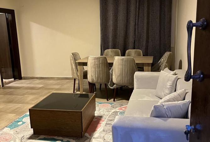 8368021 - Property Image 2