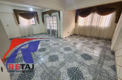 Apartment - 3 Bedrooms - 2 Bathrooms for sale in Ahmed Al Semman St. - 8th Zone - Nasr City - Cairo