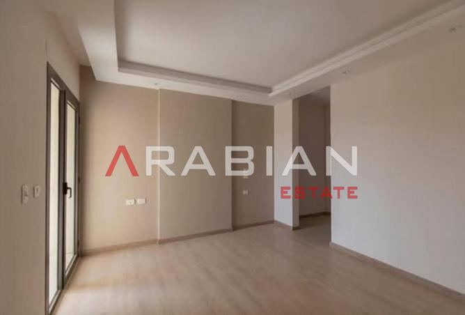 8279004 - Property Image 3