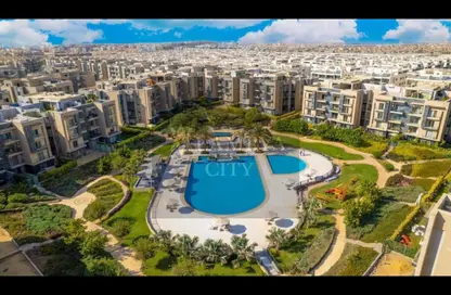 Apartment - 3 Bedrooms - 3 Bathrooms for sale in One Golden Square Mall - The 5th Settlement - New Cairo City - Cairo