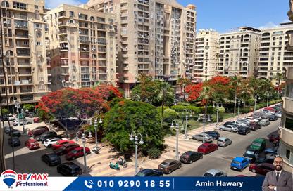 شقة - 2 غرف نوم - 2 حمامات للبيع في ميدان فيكتور عمانوئيل - سموحة - حي شرق - الاسكندرية