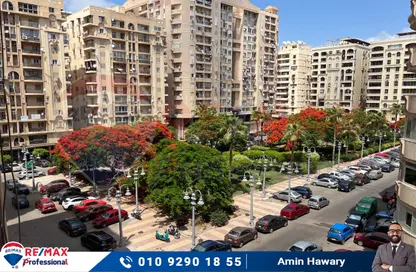Apartment - 2 Bedrooms - 2 Bathrooms for sale in Victor Ammanuel Square - Smouha - Hay Sharq - Alexandria