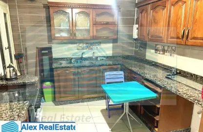 شقة - 3 غرف نوم - 2 حمامات للايجار في ميدان سموحة - سموحة - حي شرق - الاسكندرية