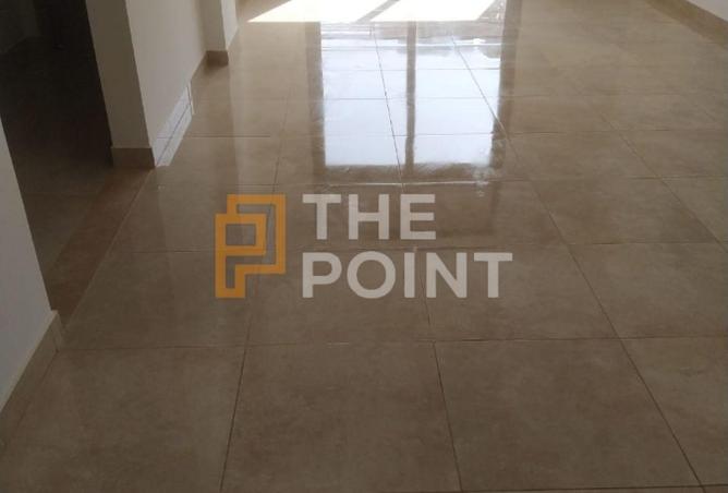 8401316 - Property Image 2