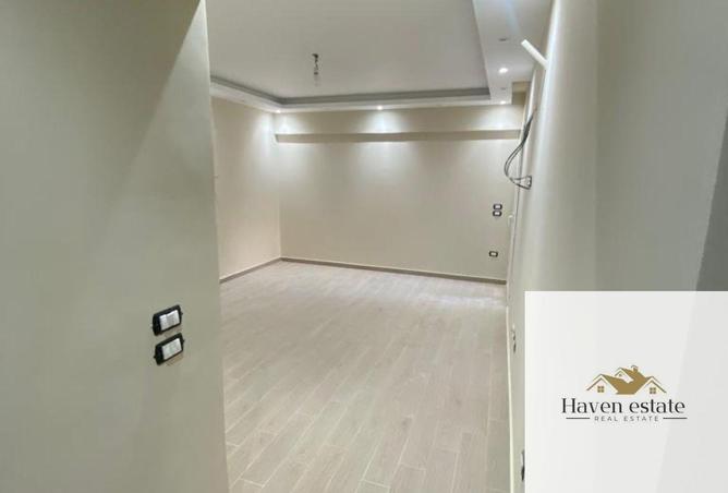 8452644 - Property Image 3