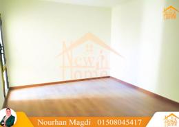 Apartment - 3 bedrooms - 3 bathrooms for للبيع in Mohamed Fawzy Moaz St. - Smouha - Hay Sharq - Alexandria