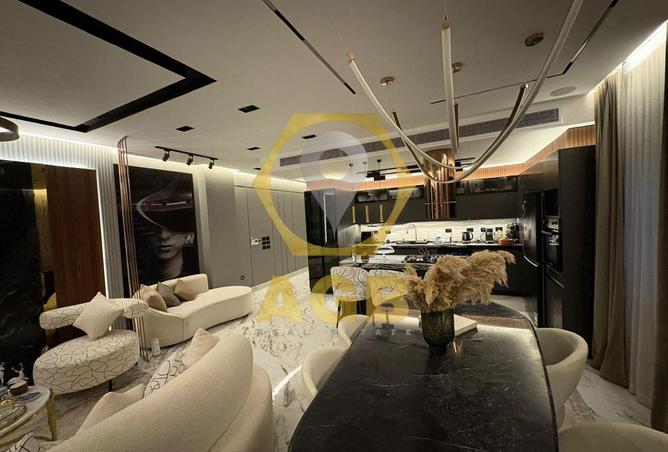 8037065 - Property Image 2