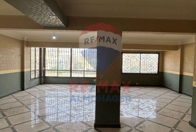 8452972 - Property Main Image