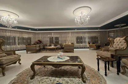 Villa - 7+ Bedrooms - 5 Bathrooms for sale in El Banafseg 8 - El Banafseg - New Cairo City - Cairo
