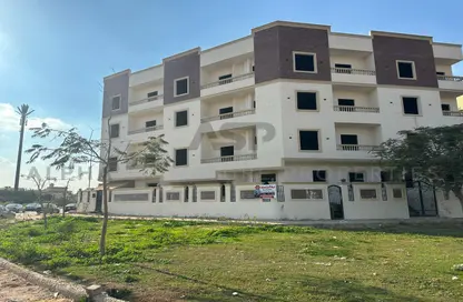 Apartment - 3 Bedrooms - 2 Bathrooms for sale in 1st Neighborhood - 8th Area - Shorouk City - Cairo