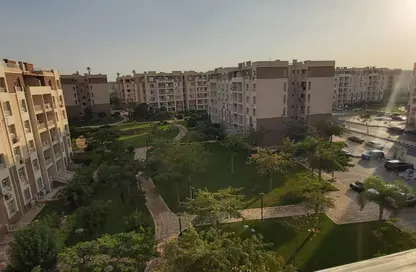 Apartment - 2 Bedrooms - 2 Bathrooms for sale in Madinaty - Cairo