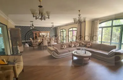 شقة - 3 غرف نوم - 3 حمامات للايجار في شارع زيزينيا - المستثمرين الجنوبية - مدينة القاهرة الجديدة - القاهرة