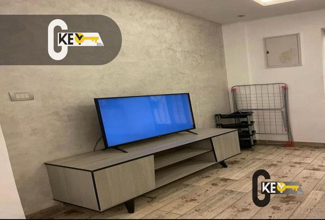 8087033 - Property Image 3