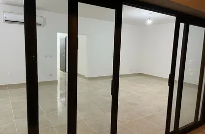 شقة - 3 غرف نوم - 3 حمامات للايجار في مون ريزيدنس - فيفث سكوير - التجمع الخامس - مدينة القاهرة الجديدة - القاهرة