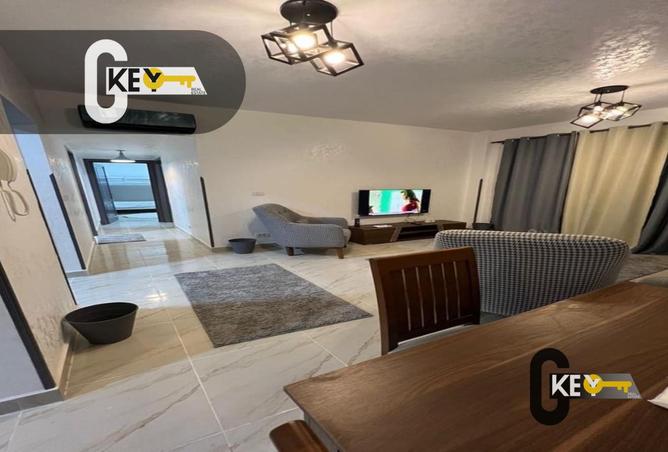 8364072 - Property Image 2