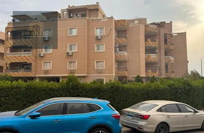 Apartment - 3 Bedrooms - 3 Bathrooms for sale in 1st Neighborhood - 8th Area - Shorouk City - Cairo