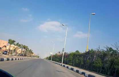 شقة - 3 غرف نوم - 2 حمامات للبيع في المجاورة الثانية - الحي الثالث غرب - مدينة الشروق - القاهرة