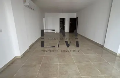 شقة - 3 غرف نوم - 3 حمامات للايجار في فيفث سكوير - التجمع الخامس - مدينة القاهرة الجديدة - القاهرة