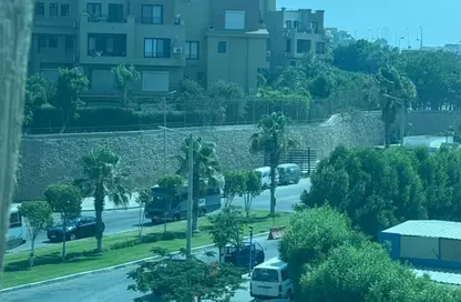 Apartment - 2 Bedrooms - 1 Bathroom for sale in Beverly Hills - Sheikh Zayed Compounds - Sheikh Zayed City - Giza Apartment - 2 Bedrooms - 1 Bathroom for sale in Beverly Hills - Sheikh Zayed Compounds - Sheikh Zayed City - Giza