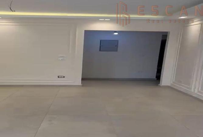 8069457 - Property Image 3