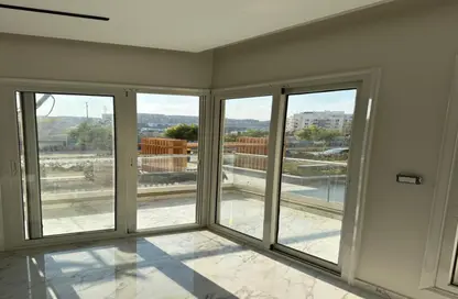 Apartment - 2 Bedrooms - 2 Bathrooms for sale in Mountain View iCity - 5th Settlement Compounds - The 5th Settlement - New Cairo City - Cairo