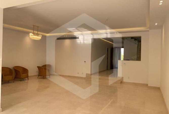 8310963 - Property Image 2