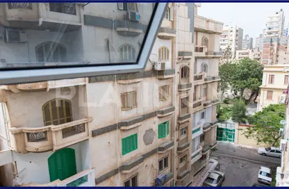 شقة - 4 غرف نوم - 3 حمامات للبيع في شارع كفر عبده - كفر عبده - رشدي - حي شرق - الاسكندرية