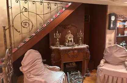 شقة - 4 غرف نوم - 2 حمامات للبيع في شارع طومان باي - سراي القبة - الزيتون - حي الزيتون - القاهرة