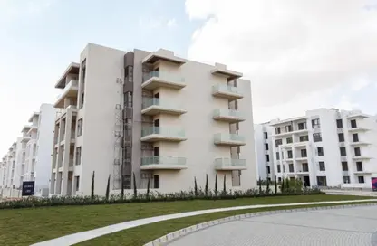 Apartment - 3 Bedrooms - 2 Bathrooms for sale in Village West - Sheikh Zayed Compounds - Sheikh Zayed City - Giza