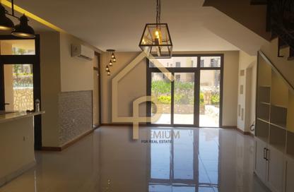 منزل مزدوج - 3 غرف نوم - 3 حمامات للايجار في أو ويست - كمبوندات 6 أكتوبر - مدينة 6 أكتوبر - الجيزة