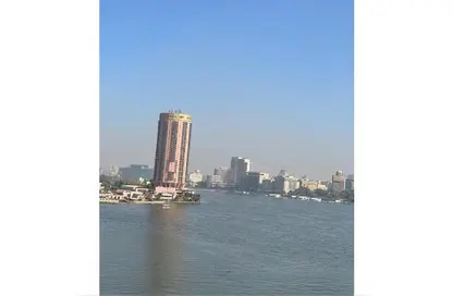 Apartment - 3 Bedrooms - 4 Bathrooms for sale in Nile Corniche St. - Garden City - Cairo