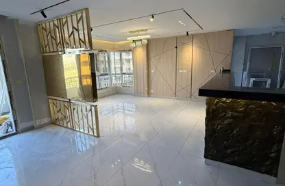 Apartment - 3 Bedrooms - 3 Bathrooms for sale in Madinaty - Cairo
