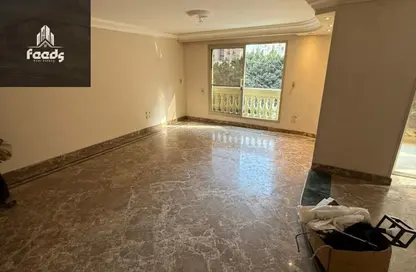 Apartment - 4 Bedrooms - 3 Bathrooms for sale in Nasr City - Cairo