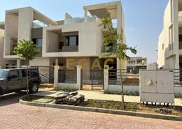 Townhouse - 4 bedrooms - 5 bathrooms for للبيع in Fifth Square - North Investors Area - New Cairo City - Cairo
