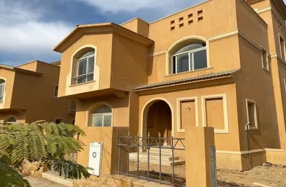 Villa - 7+ Bedrooms - 5 Bathrooms for sale in Dyar Park - Ext North Inves Area - New Cairo City - Cairo