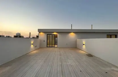 Penthouse - 4 Bedrooms - 3 Bathrooms for sale in Mountain View iCity - 5th Settlement Compounds - The 5th Settlement - New Cairo City - Cairo