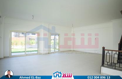 فيلا - 7 غرف نوم - 5 حمامات للبيع في سكاي لاين - سموحة - حي شرق - الاسكندرية