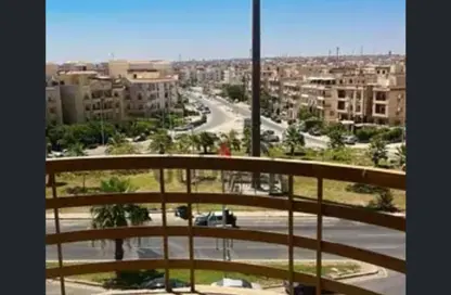 شقة - 3 غرف نوم - 1 حمام للبيع في المستثمر الصغير - الحي العاشر - الشيخ زايد - الجيزة