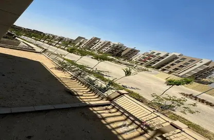 Apartment - 2 Bedrooms - 3 Bathrooms for sale in District 5 Residences - El Katameya Compounds - El Katameya - New Cairo City - Cairo