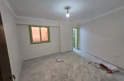 Apartment - 3 Bedrooms - 2 Bathrooms for rent in Zahraa El Maadi - Hay El Maadi - Cairo