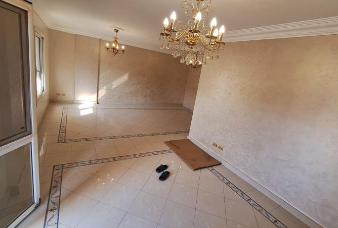 8211609 - Property Image 2