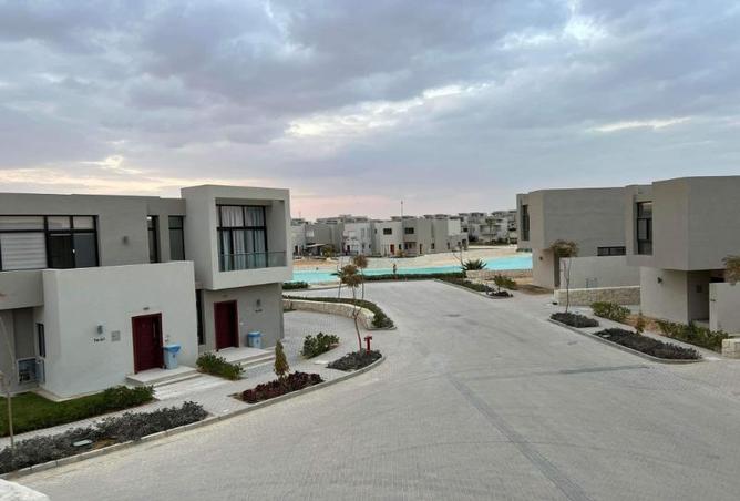 تاون هاوس - 3 غرف نوم - 3 حمامات للبيع في أزهى - العين السخنة - السويس