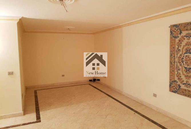 8313542 - Property Image 2