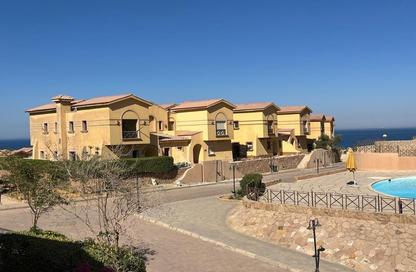 Chalet - 2 Bedrooms - 2 Bathrooms for sale in La Vista Topaz - La Vista - Al Ain Al Sokhna - Suez