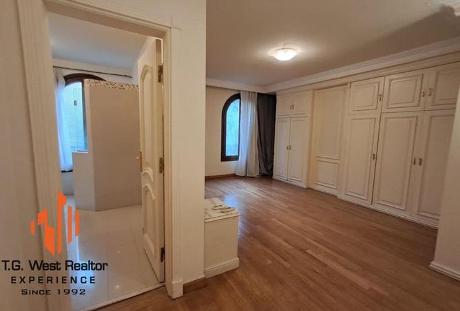 8222843 - Property Image 2