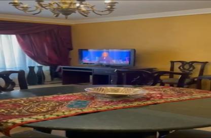 Apartment - 2 Bedrooms - 1 Bathroom for rent in Al Sheikh Mahmoud St. - El Mahkama Square - El Nozha - Cairo